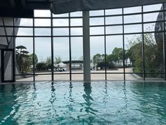 -上海滴水湖皇冠假日酒店