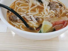 -蒙自源米线大王(花园城商场店)