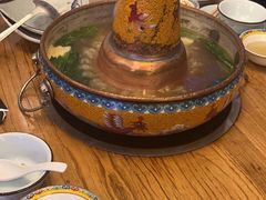 -毛辣果·贵州红酸汤牛肉火锅(西单店)