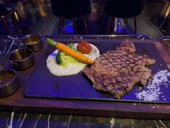 肉眼牛排-MOSSO德国餐厅·音乐酒吧(环宇荟店)