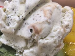-帅小六刨冰·不一样的奶冰(总店)