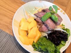芒果牛肉沙拉-mango tree芒果树泰国餐厅(青岛万象城店)