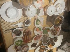 -雍和会海鲜姿造自助(湖东路店)