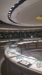 -北京七彩云南翡翠珠宝旗舰店(月坛店)