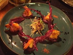 煎虾配紫薯泥薯片及姜味柠檬汁-AZUL by FUEL蓝色·法式酒馆(琶醍店)