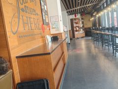 -星巴克(西藏路店)