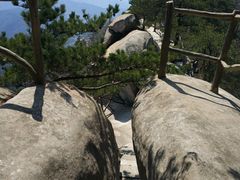 -罗田薄刀峰风景区