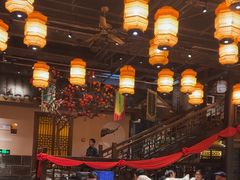 -帅巴人舅母子腊蹄民俗村