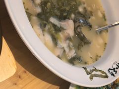 -严记小天府酸菜鱼(西四路店)