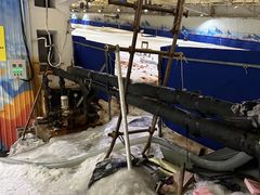 -乔波室内滑雪场