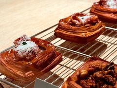 -VERIE BAKEHOUSE