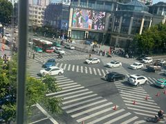 -杭州湖滨银泰in77