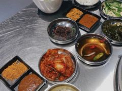 -哈哈碳都·牛肋条无限自助烤肉(台江万达店)