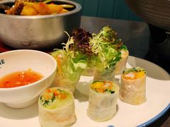 牛油果芒果软壳蟹米纸-美奈小馆·越南料理(中航城君尚购物中心店)