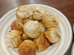特色葱煎包-赵宝美煎包店