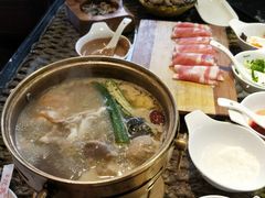 -慢丽江·云南野生菌土鸡锅(付家庄店)