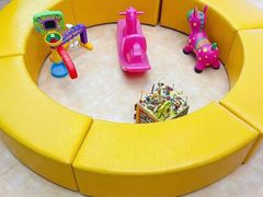 -Swim斯卫姆国际儿童游泳中心(红博中央公园店)