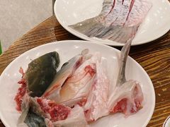 脆肉鲩鱼头-正能量脆肉鲩火锅