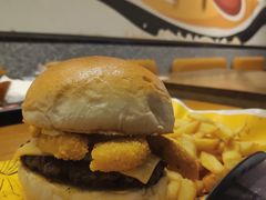-UMAMI乌玛米披萨·汉堡·清真Halal(红岭北店)