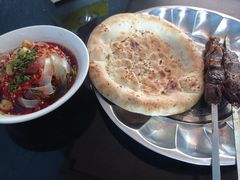 -烤肉小伙烤肉店