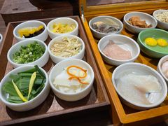 -良米山·云南野生菌过桥米线(上海首店)