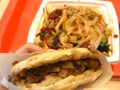 -魏家凉皮(博水商务大厦店)