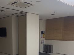 -卡罗酒店(东门晒布地铁站店)