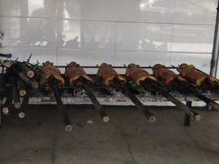 -黄记四更烤乳猪店