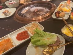 -梨花甄选自助烤肉(小寨原力场店)