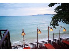 -卷心菜和避孕套餐厅(Pattaya)