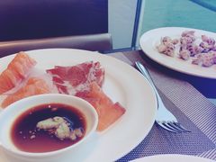 -大中华希尔顿酒店-念自助餐·嗨啤·小龙虾