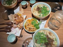 -张老炝方城炝锅烩面(金融岛店)