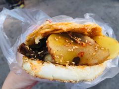 麻辣烫夹馍-老鼓楼麻辣烫夹馍