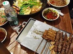-万记麻辣烫国展总店