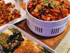 -巴特餐饮6加1音乐餐吧·新疆菜