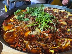 -鸿顺老铁锅美蛙鱼府(解放碑店)