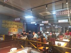 大堂-清真·老金烧烤(舜华南路店)