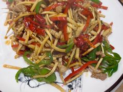 -小小河边鱼·黄辣丁鲜鱼锅(黎阳店)