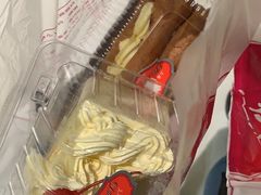 -白玉兰食品甜凤店(合生汇店)