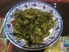 -刘胖子家常菜·蹄花焖藕(兴业店)