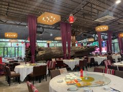 大堂-大树头森林餐厅(番禺广场店)