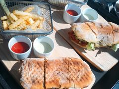 -Cafe Aewol Monsant