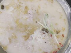 -老来福·非遗酸汤兔(凯旋路店)