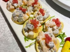 希尔顿鲜果三文鱼沙拉-乾园(天河城店)