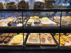 面包甜点陈列柜-丽莎蓓甜CAKE生日蛋糕·动物奶油(石家庄店)