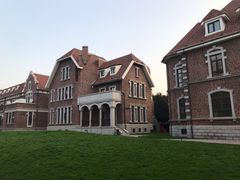 -天津津利华酒店