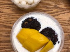 芒果白雪黑糯米甜甜-满记甜品(湖滨店)