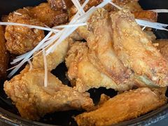 原味炸鸡和酱油鸡双拼-MI WU FACTORY米屋美食工厂餐厅(绿地店)
