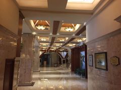 -山明水秀大饭店