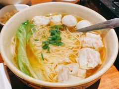 馄饨竹升面-全渔村小海鲜